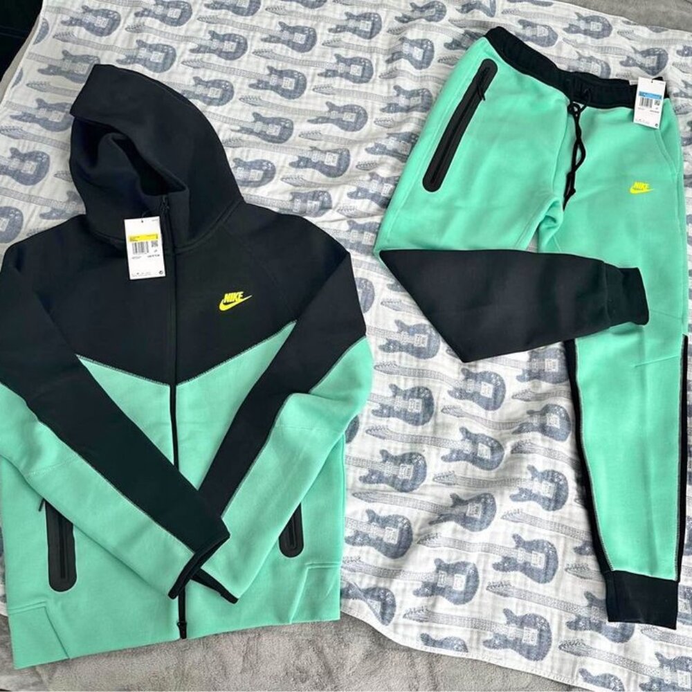 Nike Sportswear Tech Fleece